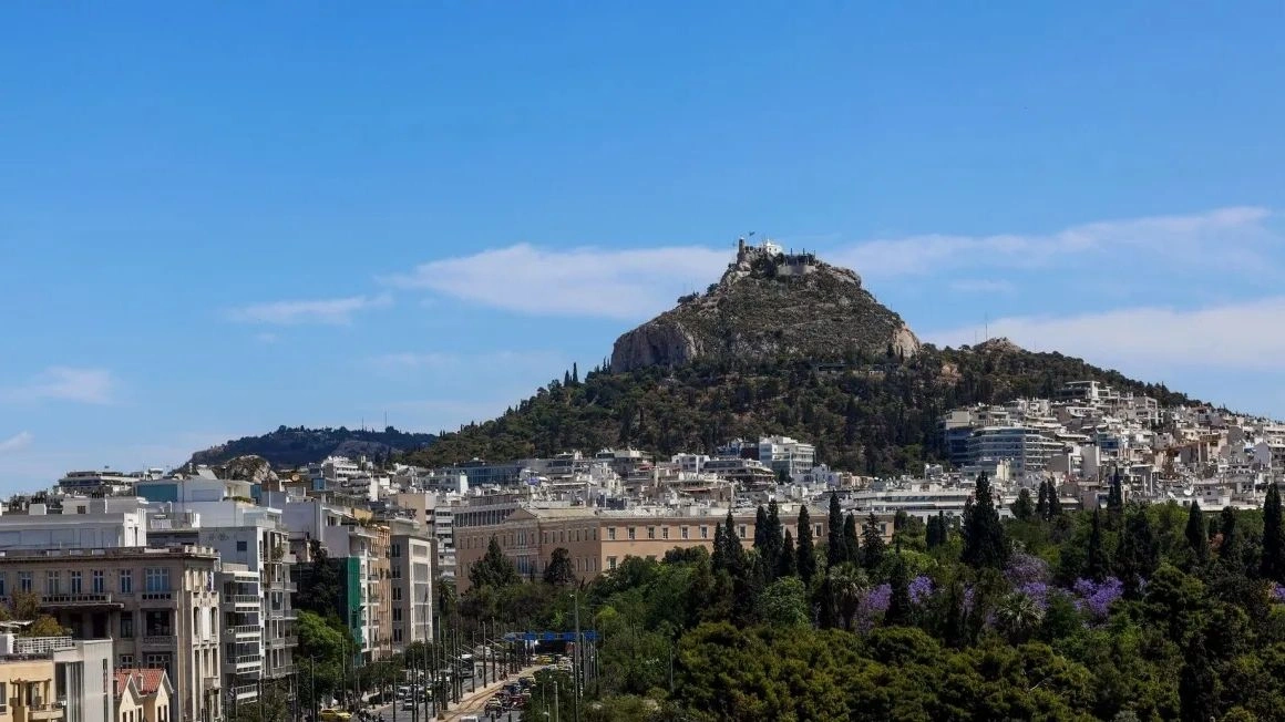 تلة ليكابيتوس تغلق أبوابها من منتصف الليل بسبب خطر الحرائق المرتفع للغاية