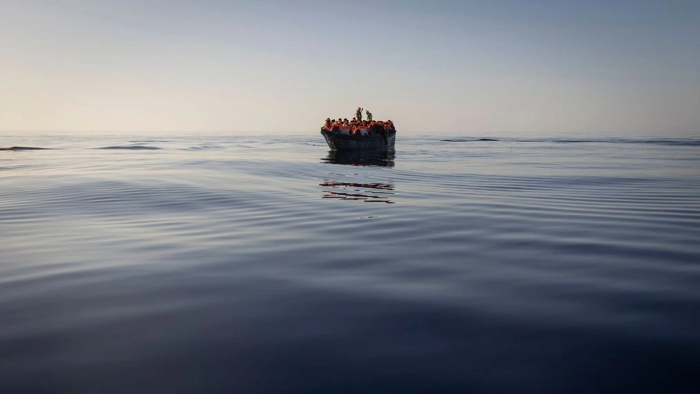 العثور على ٢٦ مهاجرا و جثة امرأة في أغاثونيسي