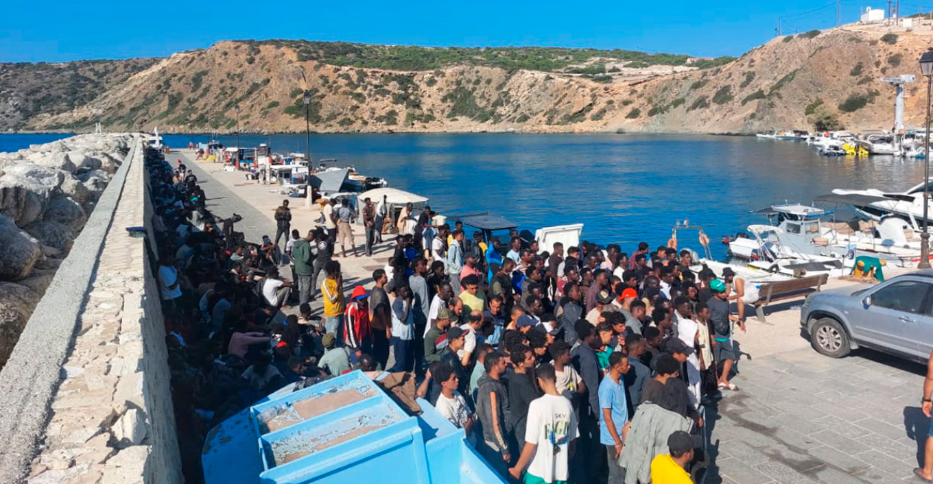 وضع خانق مع المهاجرين في أغيا خانيا و غافدوس