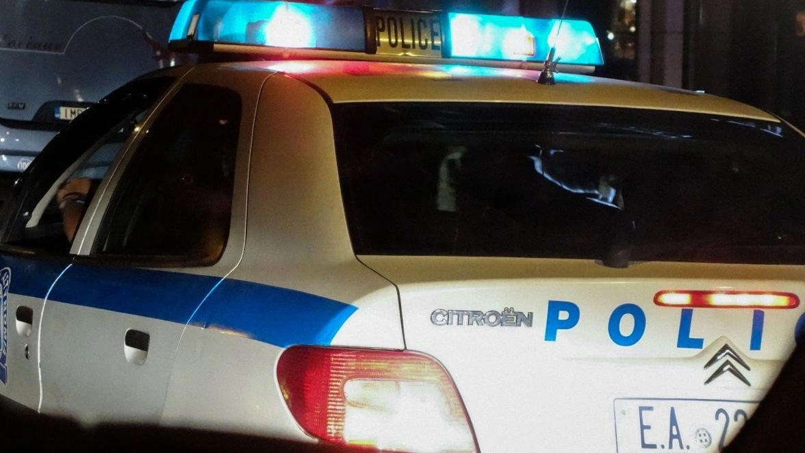 اعتقال شخصين بتهمة الاتجار بالمخدرات في أجيوس بانتيليموناس