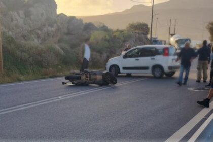 مأساة في كريت: وفاة سائق دراجة نارية يبلغ من العمر ٢٩ عامًا بعد أن فقد السيطرة على دراجته النارية