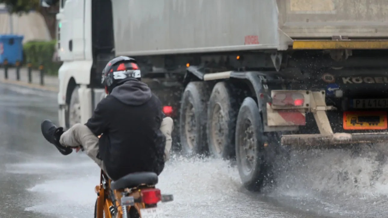 طقس اليوم: غائم في جميع أنحاء البلاد - أمطار و عواصف في كاستيلوريزو و كريت