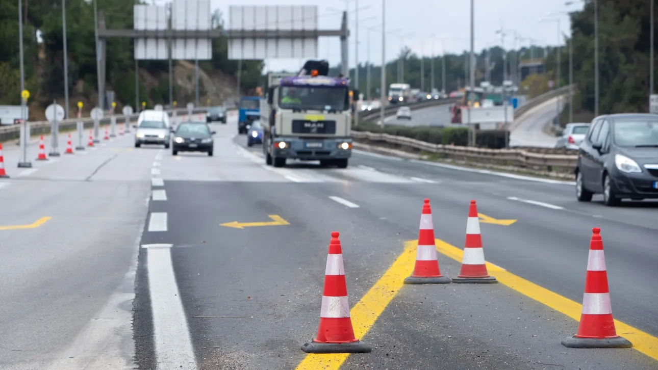 حادث تصادم ثلاث سيارات في بيرυوس – سبعة جرحى بينهم طفل و رضيع