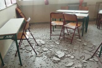 سقوط جبس على مدرسة ابتدائية في بورتو رافتي - أصيب طالبان بجروح طفيفة