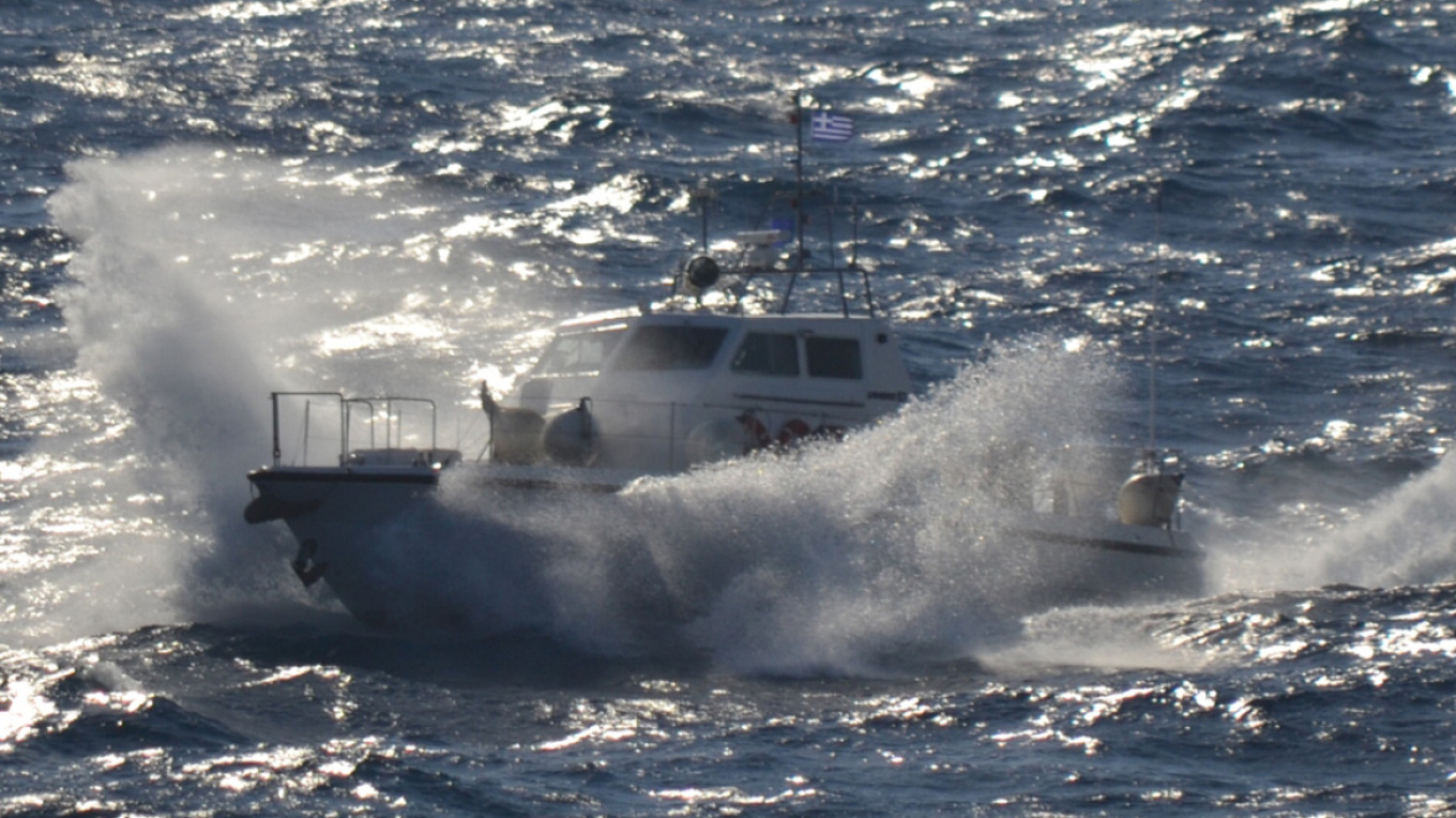 ثلاثة قتلى في غرق قارب مهاجرين قبالة غافدوس - مروحية تبحث عن المفقودين