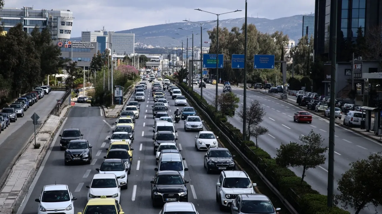 حركة المرور: ازدحام على كلا المسارين في شارع كيفيسوس و تأخيرات على شارعي أثينا و كيفيسياس