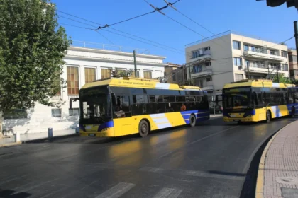 بدء "تجديد" النقل الحضري - تفكيك كابلات الترولي يبدأ يوم الأحد