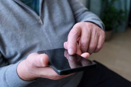 عملية احتيال جديدة عبر البريد الإلكتروني تدّعي أنها من وزارة التنمية لتقديم "باقة عطلة مجانية"