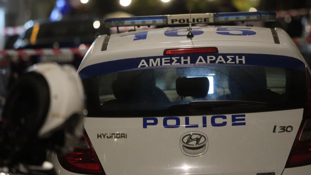 نيوس كوسموس: القبض على رجل يبلغ من العمر ٤١ عاماً بموجب مذكرة توقيف صادرة من تركيا بتهمة الاتجار بالمخدرات و السرقة