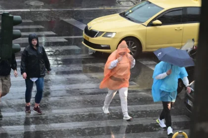 الطقس غير مستقر و أمطار و عواصف محلية في كريت – درجات حرارة تصل إلى ١٨ درجة في اتيكا