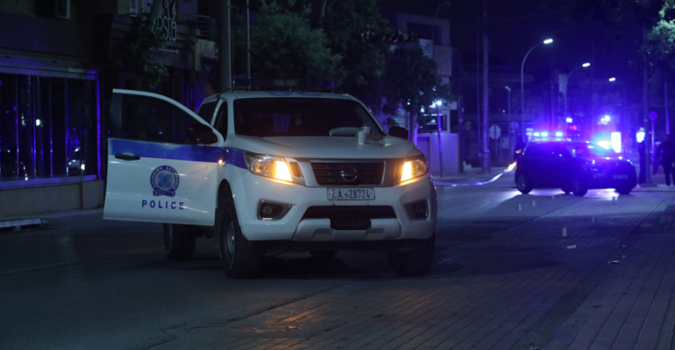 ألقت الشرطة القبض على أم و ابنها بتهمة حيازة المخدرات في باترا