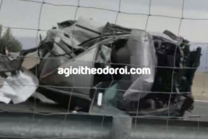 مصرع شخص إثر انقلاب سيارة على الطريق الوطني بين أثينا و كورينث