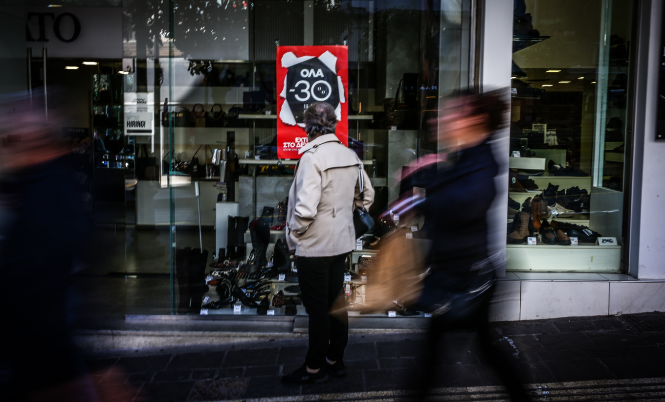 متى تبدأ تخفيضات الشتاء و ما الذي يحتاج المستهلكون إلى معرفته؟