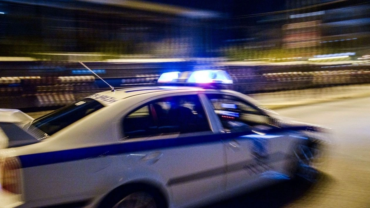 كيفيسيا: اصطادم سائق تحت تأثير الكحول بشجرة و سبع مركبات