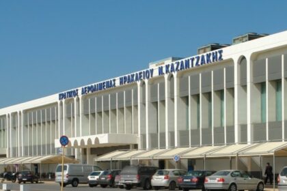 مشاكل في الرحلات الجوية في مطار هيراكليون بسبب سوء الأحوال الجوية