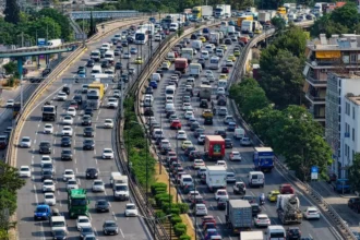 حركة المرور: ازدحام مروري في كيفيسوس و وسط العاصمه - تأخيرات كبيرة على طريق أتيكي أودوس