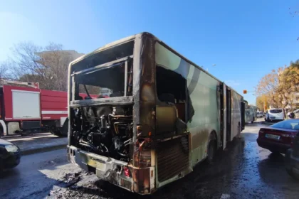 سالونيكي: نقابة عمال النقل في سالونيكي تطالب بتدابير سلامة النقل بعد حرائق الحافلات