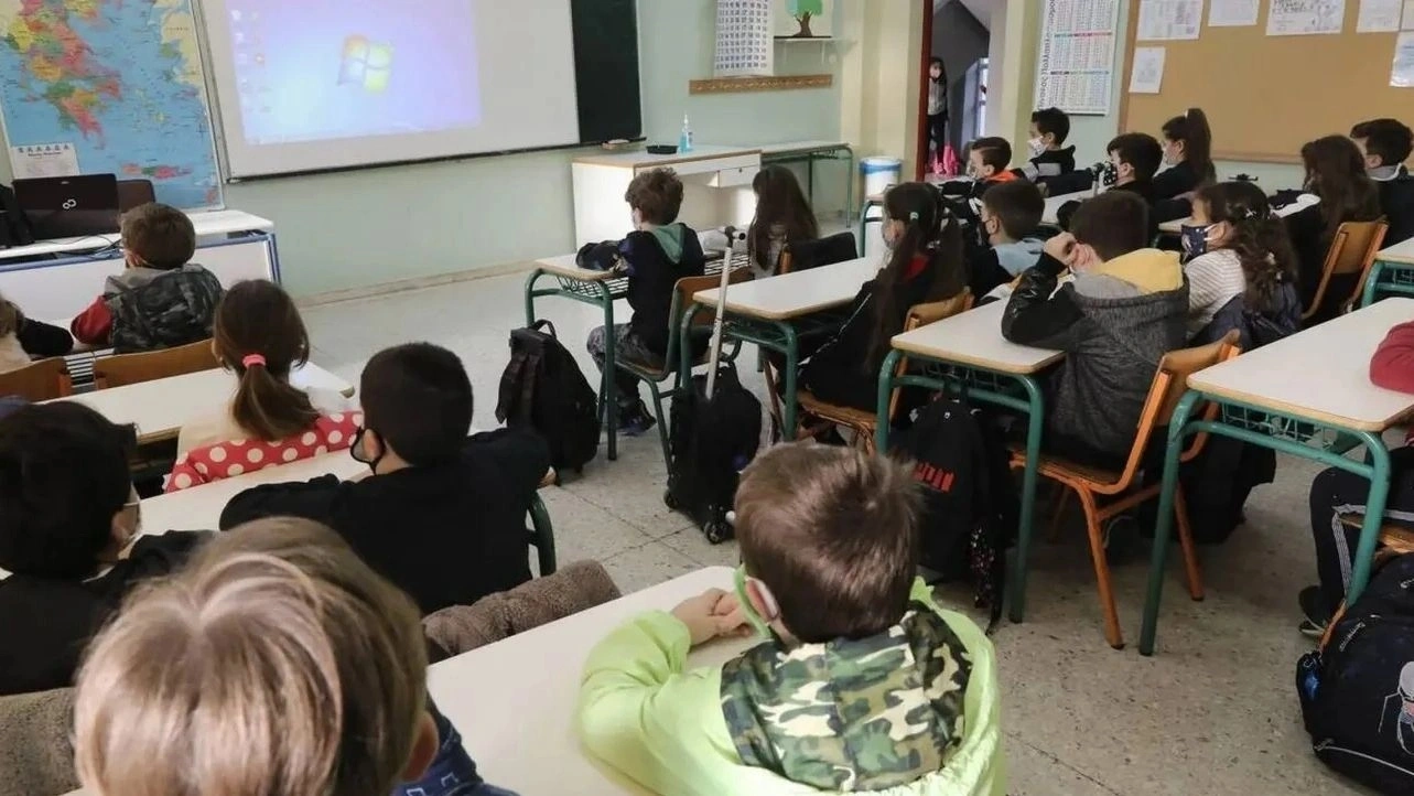 العثور على مخدرات في فناء مدرسة ابتدائية في كولونوس