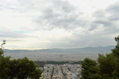 الطقس: غائم جزئياً اليوم الاثنين - لا يوجد تغيير ملحوظ في درجة الحرارة