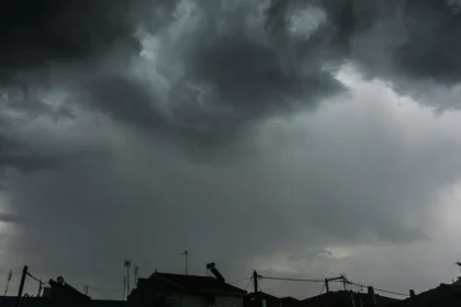 الطقس: غائم مع هطول أمطار متفرقة في أنحاء البلاد - ارتفاع طفيف في درجة الحرارة