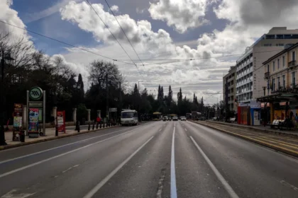 يستمر الطقس غير المستقر مع سماء غائمة و أمطار محلية - رياح تتراوح سرعتها بين ستة و سبعة على مقياس بوفورت