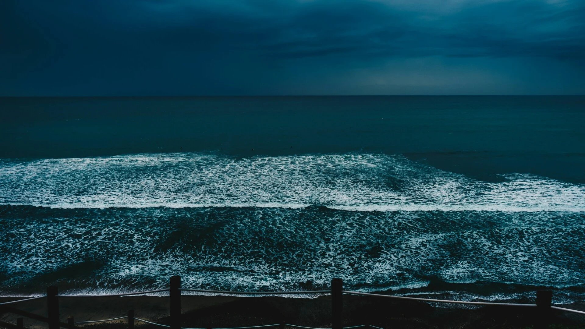 ستضرب ثلاث موجات من الطقس السيئ البلاد خلال الـ ٢٤ ساعة القادمة