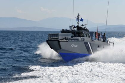 تحديد هوية ٣٨ مهاجراً غير شرعي جنوب جزيرة كريت و نُقلوا إلى كالي ليمينيس