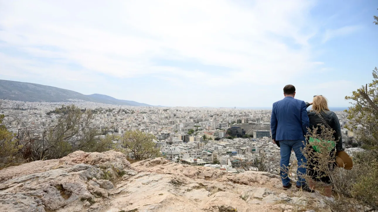 طقس ربيعي مع درجات حرارة تصل إلى ٢٧ درجة مئوية - أمطار متفرقة في الجبال الشمالية