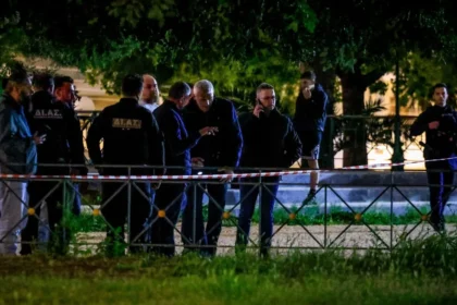 إلقاء القبض على شاب يبلغ من العمر ٢٠ عاماً بتهمة قتل شاب يبلغ من العمر ٢٧ عاماً في أغيوس ديميتريوس