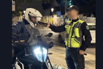 شرطة مرور أتيكا: ٢٠ عملية اعتقال لسائقين خلال الأيام الخمسة الماضية - ١٠ منهم كانوا تحت تأثير الكحول