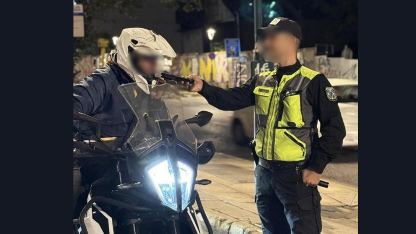 شرطة مرور أتيكا: ٢٠ عملية اعتقال لسائقين خلال الأيام الخمسة الماضية - ١٠ منهم كانوا تحت تأثير الكحول