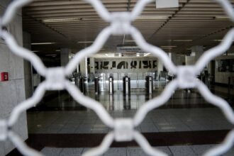 عيد العمال ٢٠٢٦: كيف ستعمل المترو و الحافلات و القطارات