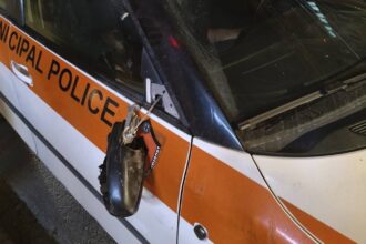 هجوم على سيارة تابعة للشرطة البلدية في إكسارخيا