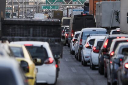 حركة المرور: كيفيسوس باللون الأحمر - تأخيرات على طريق أتيكي أودوس