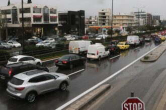 حركة المرور على الطرق: ازدحام مروري كبير في كيفيسوس و سكارامانغاس - تأخيرات تصل إلى ٣٠ دقيقة على طريق أتيكي أودوس