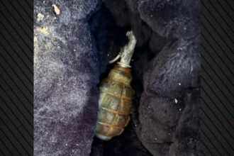 عملية أمنية في كيبسيلي: عُثر على قنبلة يدوية في أحد المنازل و أُلقي القبض على ثلاثة أشخاص