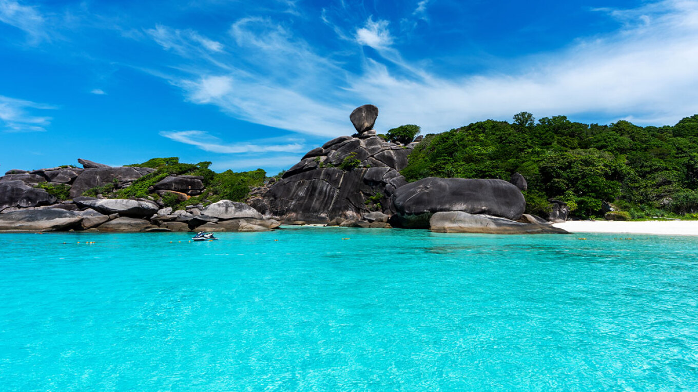 أفضل شواطئ العالم لعام ٢٠٢٦ و الشاطئ اليوناني ضمن القائمة بمناظره الخلابة