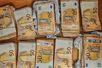 قام أشخاص بالاحتيال على امرأة مسنة في كاتيريني و سلبوها ٥٤ ألف يورو مستغلين حيلة "المحاسب"