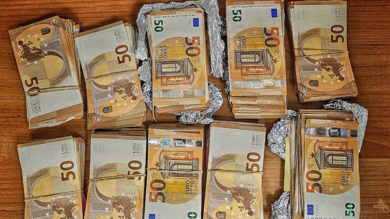 قام أشخاص بالاحتيال على امرأة مسنة في كاتيريني و سلبوها ٥٤ ألف يورو مستغلين حيلة "المحاسب"