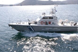 أربع عمليات إنقاذ لـ ١٤٣ مهاجراً غير شرعي في غافدوس و ساموس