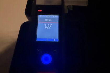 أجرت شرطة المرور في أتيكا آلاف عمليات التفتيش أسفرت عن اعتقال ١٨ سائقًا، ٩ منهم كانوا تحت تأثير الكحول