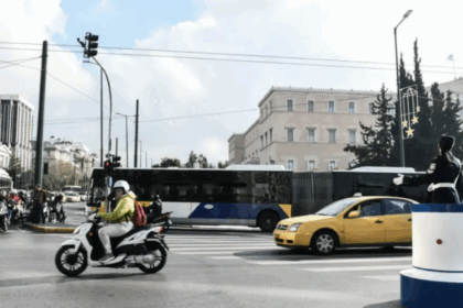 إضراب ٢٤ يونيو في قطاعي الأغذية و السياحة: ما هي القطاعات التي ستغلق و أين ستُقام التجمعات؟