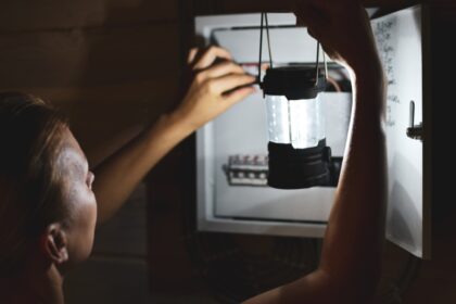 انقطاع التيار الكهربائي في مناطق أتيكا حيث توجد مشاكل و موعد متوقع لإعادة التيار