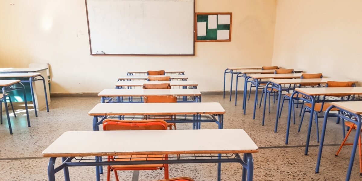شهادة لغة حكومية مجانية للغات الإنجليزية و الفرنسية و الإيطالية و الألمانية لطلاب الصف الثالث