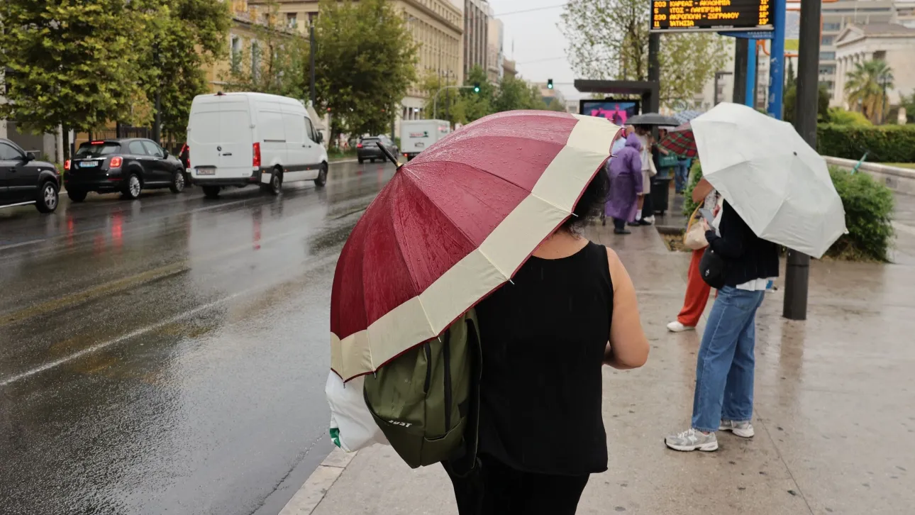 الطقس: استمرار الأمطار و العواصف - انخفاض جديد في درجة الحرارة