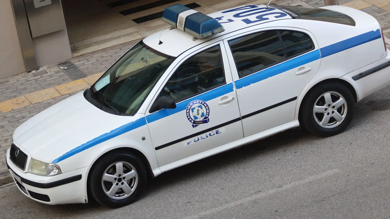 اشتباكات بين ١٥ شخصًا في كيبسيلي: اعتقال ثلاثة أشخاص و رجل هندي يبلغ من العمر ٤٠ عامًا في المستشفى