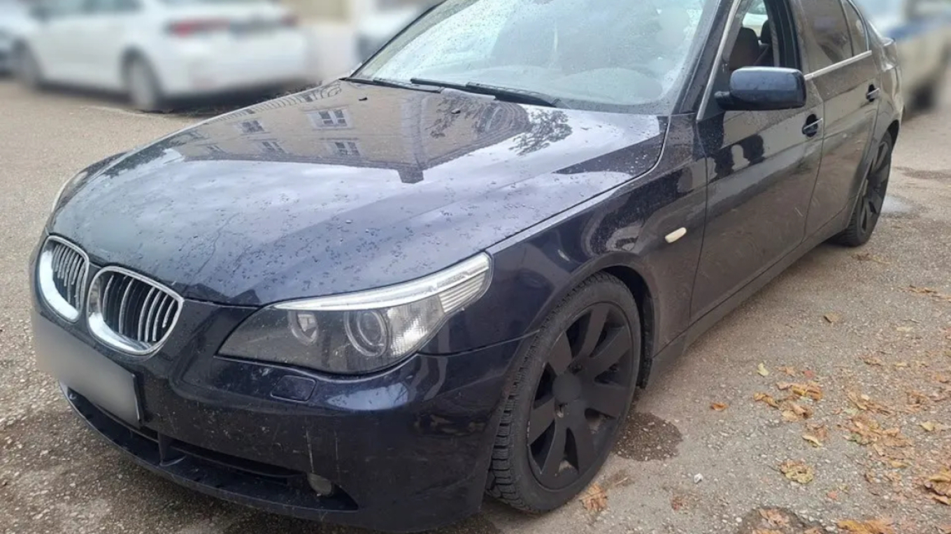 مطاردة مهرب قام بنقل ١٠ مهاجرين إلى إيفروس