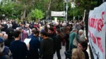 تظاهرات و تجمعات لسكان كيبسيلي بسبب الأضرار التي لحقت بالمباني