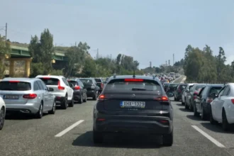حركة المرور: طريق كيفيسوس غير سالك و ازدحام مروري في سيغرو و كيفيسياس - تأخيرات على طريق أتيكي أودوس