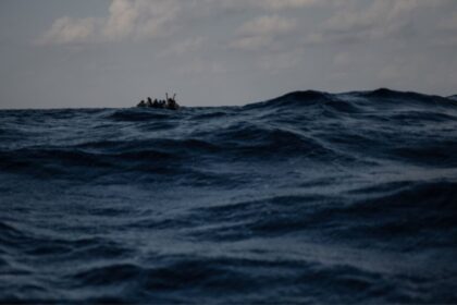 إنقاذ ما يقرب من ٤٥ أجنبياً جنوب جزيرة كريت